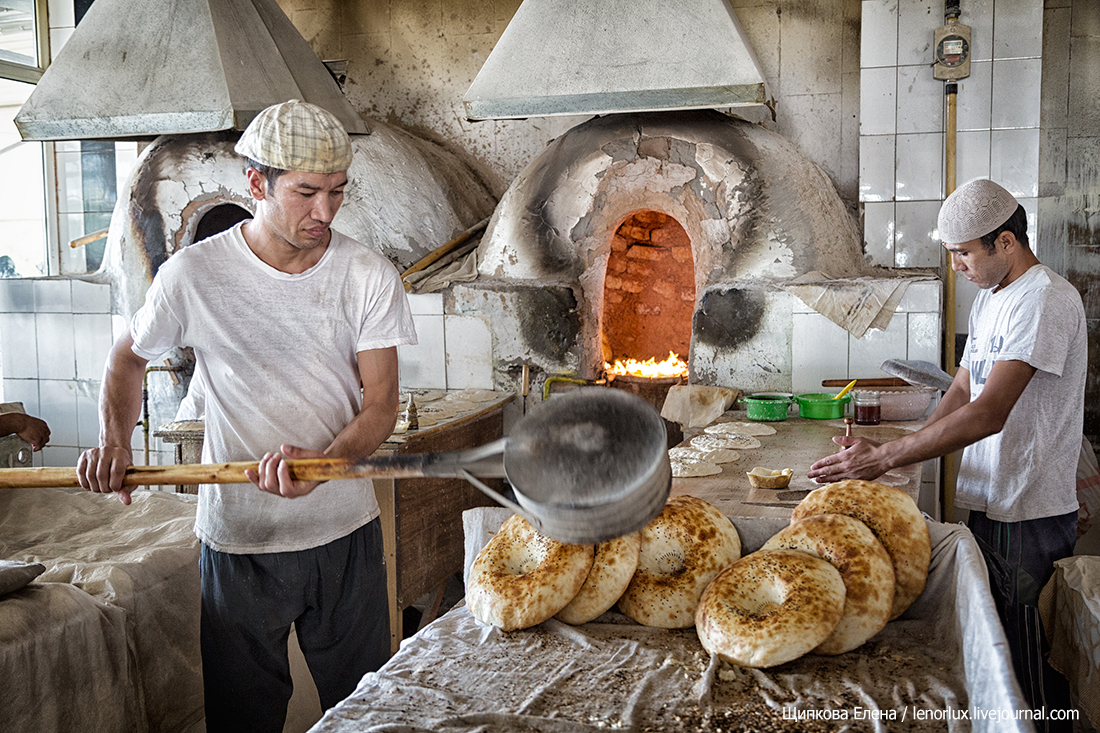 Тандырная самса и лепешки